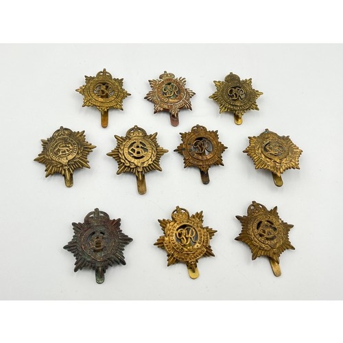 2095 - Ten military cap badges