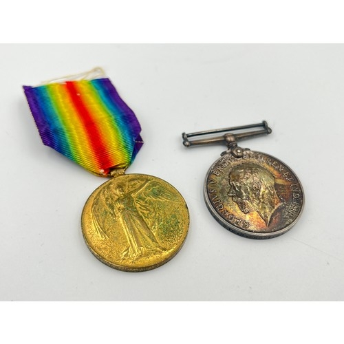 2020 - Two WWI British medals, one Victory presented to 113522 Gnr. W. D. Pearsall R.A. and one War present... 