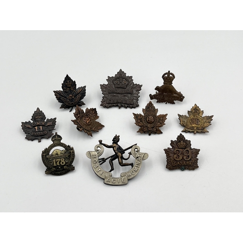 2033 - Ten military cap badges