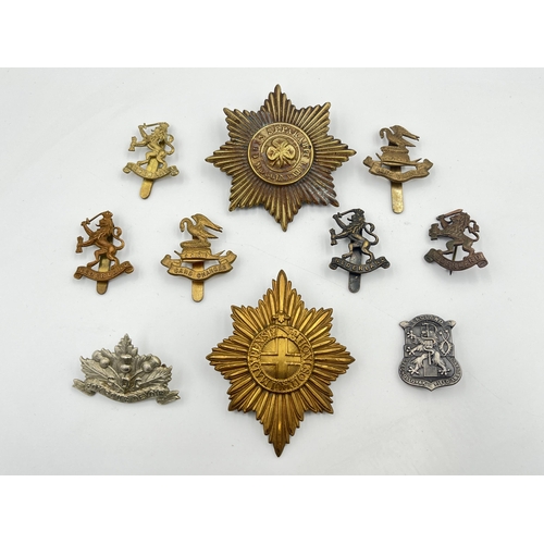 2065 - Ten military cap badges