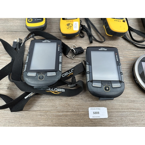 720 - Seven handheld navigation devices to include Garmin eTrex 10, Satmap Active 12 and Garmin eTrex Vent... 