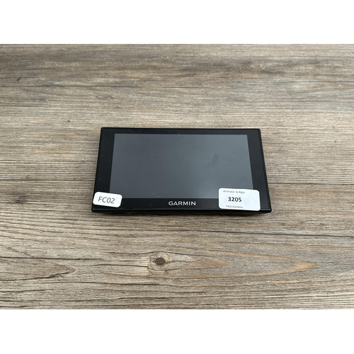 722 - A Garmin Camper 660LMT-D Satnav