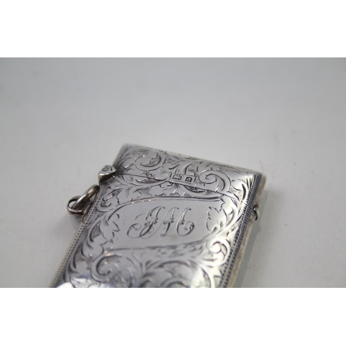 2256 - An Edwardian Joseph Gloster Ltd. hallmarked Birmingham sterling silver engraved vesta case, dated 19... 