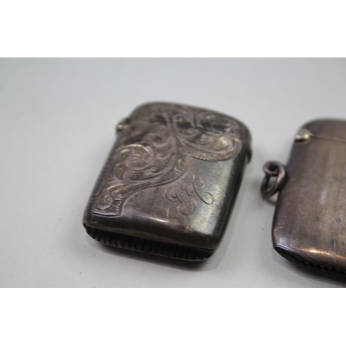 2262 - Two hallmarked Birmingham sterling silver vesta cases - approx. gross weight 47g