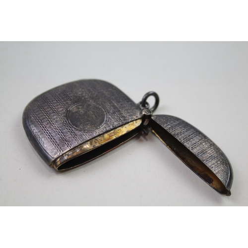 2278 - An Edwardian hallmarked Chester sterling silver vesta case, dated 1903 - approx. gross weight 31g