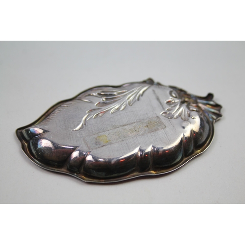 2282 - Two silver items, one .930 pin dish and one .925 sterling silver belt buckle - approx. gross weight ... 