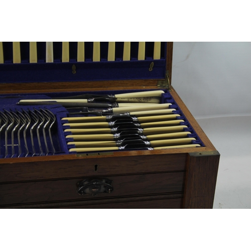 433 - A cased Scott & Sons Sheffield 82 piece cutlery set