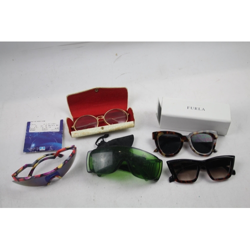 478 - A collection of assorted sunglasses