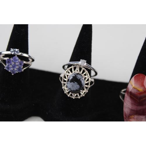 2300 - A collection of silver gemstone set rings - approx. gross weight 31g