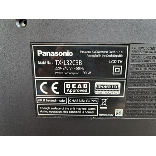 704 - A Panasonic TV-L32C3B 32