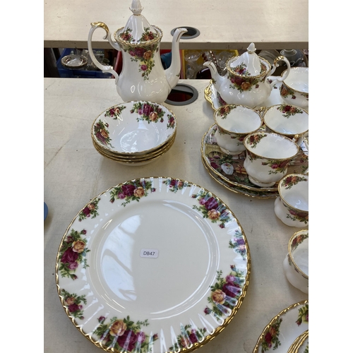 398 - A collection of Royal Albert Old Country Roses bone china to include six teacups and saucers, six co... 