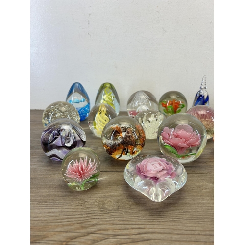 367 - Approx. twenty four art glass paperweights to include Caithness Extravaganza etc.