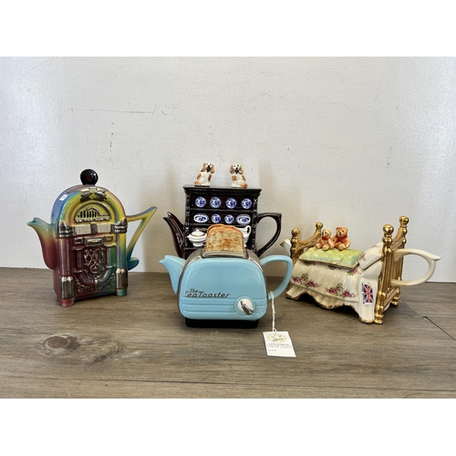 370 - Four The Teapottery ceramic novelty teapots to include limited edition 1007/3000 Jukebox, limited ed... 