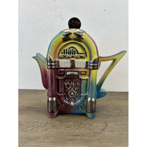 370 - Four The Teapottery ceramic novelty teapots to include limited edition 1007/3000 Jukebox, limited ed... 