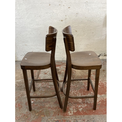 104 - Six Fameg beech barstools