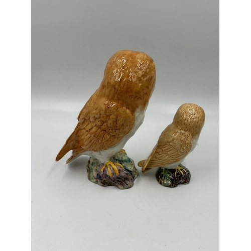 305 - Two Beswick owl figurines, one no. 1046 and one no. 2026