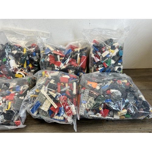 462 - A large collection of various Lego