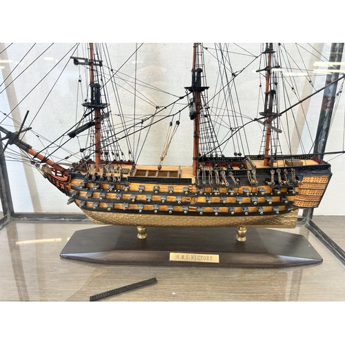 476 - A scratch built H.M.S Victory Gallant Ship model