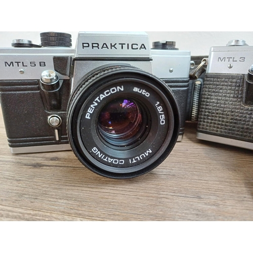 631 - Two Pentacon Praktica 35mm SLR cameras, one MTL3 fitted with Carl Zeiss Tessar 2.8/50 lens and one M... 