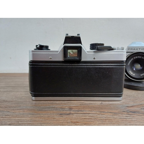 631 - Two Pentacon Praktica 35mm SLR cameras, one MTL3 fitted with Carl Zeiss Tessar 2.8/50 lens and one M... 