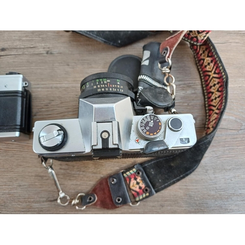 631 - Two Pentacon Praktica 35mm SLR cameras, one MTL3 fitted with Carl Zeiss Tessar 2.8/50 lens and one M... 