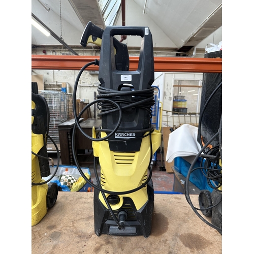 887 - A Kärcher K3 pressure washer