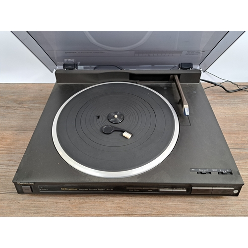 673 - A Technics SL-L20 linear tracking two-speed turntable