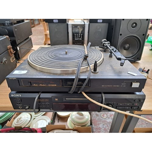 685 - Two items of hi-fi, one Sony MDS-JE530 MiniDisc deck and one Fisher Studio-Standard MT-35R two-speed... 