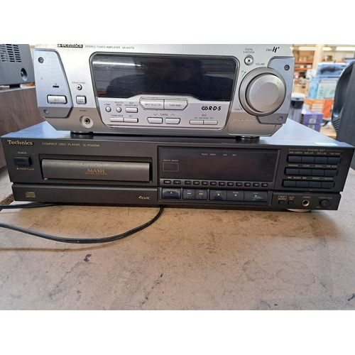 693 - Five items of Technics hi-fi, one SH-EH770 sound processor, one RS-DV250 Dolby B twin cassette deck,... 