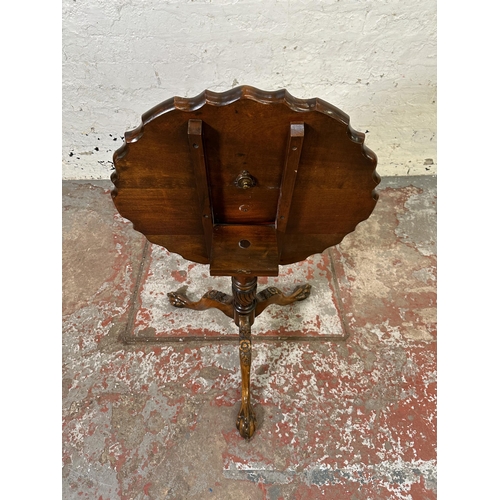 195 - A Georgian style mahogany piecrust edge tilt top tripod occasional table on ball and claw supports -... 