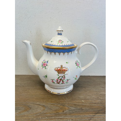 417 - Five ceramic teapots to include The Franklin Mint The Georgian Porcelain Teapot, Queen's China The R... 