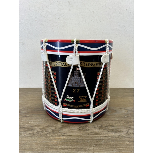 576 - A 1995 Regimental Replicas Ltd. First Battalion Inniskilling Fusiliers plastic ice bucket - approx. ... 