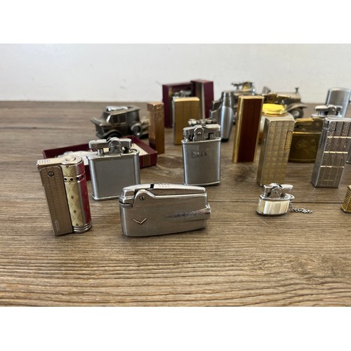 569 - A large collection of lighters to include Colibri, Ronson, Maruman etc.