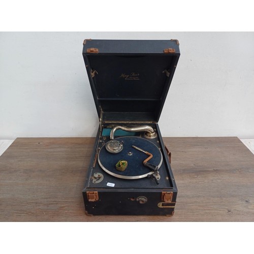 683A - A May-Fair DeLuxe Model gramophone with sound-box, winding handle and needles