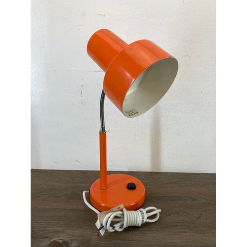 538A - A mid 20th century boxed Pifco Model No. 986 orange studio table lamp - approx. 18cm high