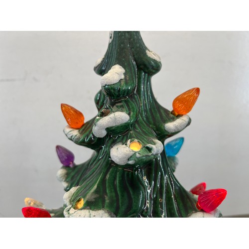 419A - A 1970s Atlantic Mold ceramic Christmas tree light - approx. 43cm high