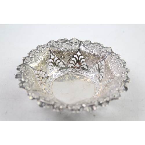 2454A - A .925 sterling silver bon bon dish - approx. gross weight 48g