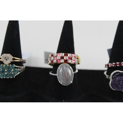 2338 - Eight silver gemstone set rings - approx. gross weight 31g