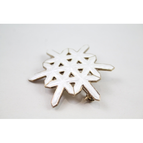 2339 - A David Andersen of Norway .925 silver and enamel snowflake brooch - approx. gross weight 10g