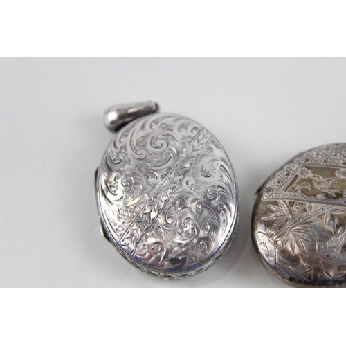 2343 - Two antique silver etched locket pendants - approx. gross weight 23g