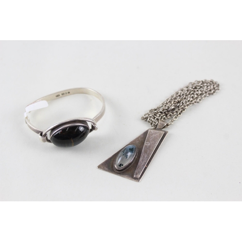 2417 - A collection of silver modernist gemstone set jewellery - approx. gross weight 44g