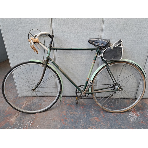 1157 - A mid century Dawes road bike