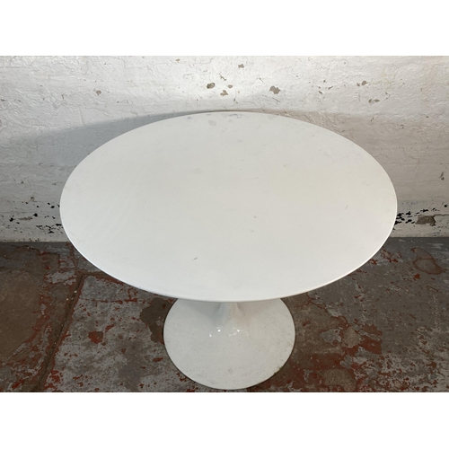 206 - A mid 20th century white plastic and metal tulip dining table - approx. 71cm high x 90cm diameter