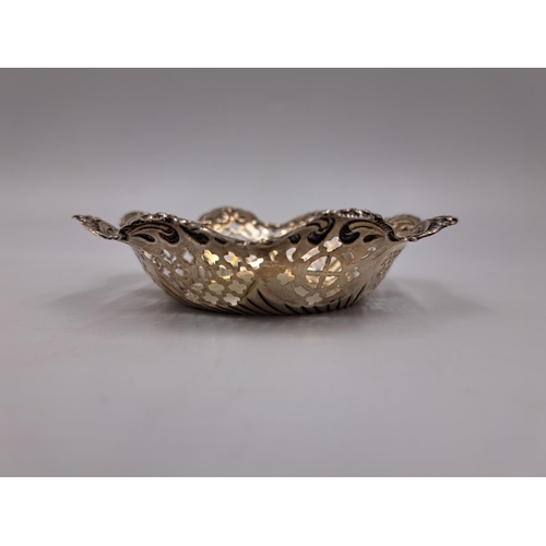 2430 - A Victorian hallmarked Birmingham silver pierced bon bon dish, dated 1895 - approx. gross weight 32.... 