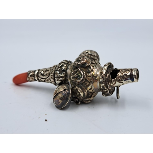 2443 - A late 19th/early 20th century sterling silver and coral baby rattle - approx. gross weight 16g