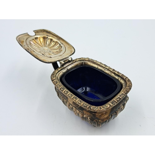 2466 - A Victorian William Devenport hallmarked Birmingham silver condiment pot with blue glass insert and ... 