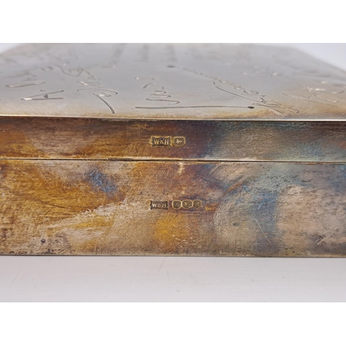 2507 - A mid 20th century Walker & Hall hallmarked Sheffield silver cigar box presented to Wing Commander I... 