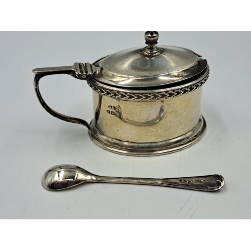 2514 - Two Docker & Burn Ltd. hallmarked Birmingham silver condiment pots with spoons and glass inserts, da... 