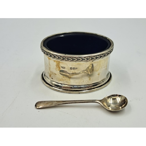 2514 - Two Docker & Burn Ltd. hallmarked Birmingham silver condiment pots with spoons and glass inserts, da... 