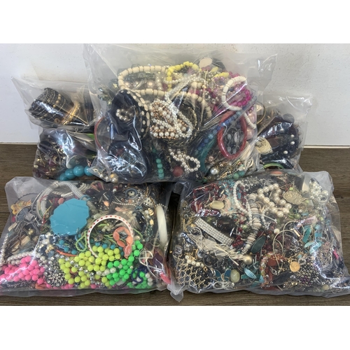 954 - Approx. 15Kg of assorted costume jewellery